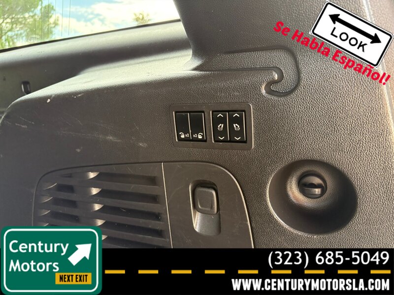 2016 GMC Yukon XL Denali   - Photo 20 - Los Angeles, CA 90022