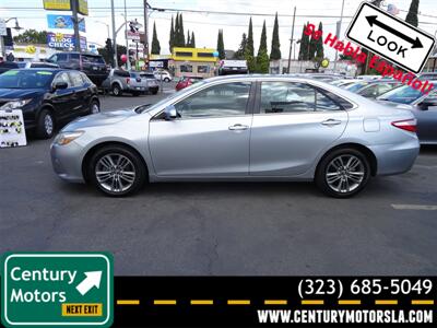 2015 Toyota Camry SE   - Photo 4 - Los Angeles, CA 90033