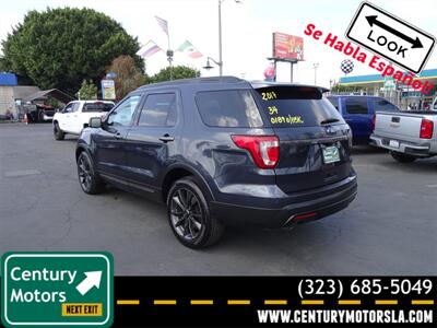 2017 Ford Explorer XLT   - Photo 5 - Los Angeles, CA 90033