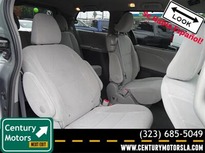 2015 Toyota Sienna LE 8-Passenger   - Photo 12 - Los Angeles, CA 90033