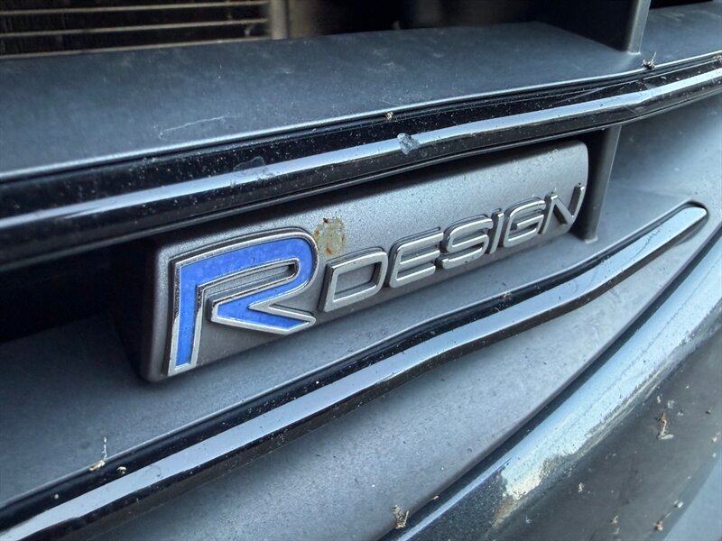 2015 Volvo S60 T6 R-Design Platinum - Photo 7 - Portland, OR 97202