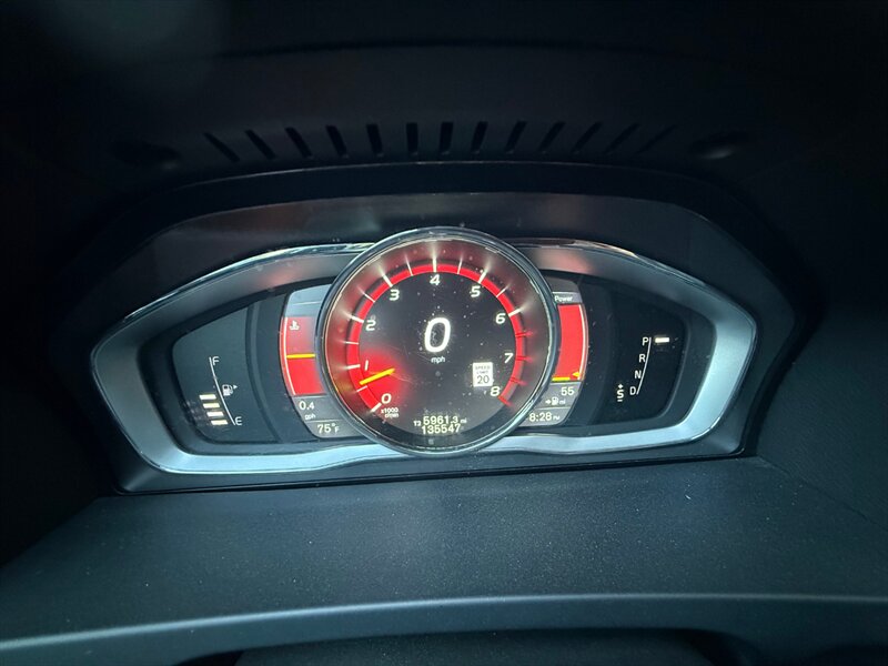 2015 Volvo S60 T6 R-Design Platinum - Photo 21 - Portland, OR 97202