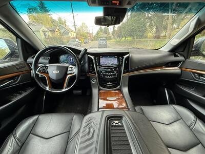 2018 Cadillac Escalade ESV Premium Luxury   - Photo 20 - Portland, OR 97202