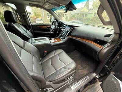 2018 Cadillac Escalade ESV Premium Luxury   - Photo 9 - Portland, OR 97202