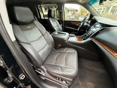 2018 Cadillac Escalade ESV Premium Luxury   - Photo 10 - Portland, OR 97202