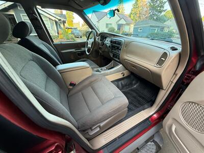 2001 Ford Explorer Sport Trac 4dr   - Photo 9 - Portland, OR 97202