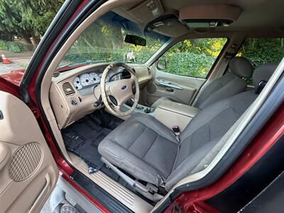 2001 Ford Explorer Sport Trac 4dr   - Photo 7 - Portland, OR 97202