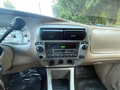 2001 Ford Explorer Sport Trac 4dr   - Photo 15 - Portland, OR 97202
