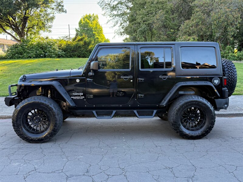 2015 Jeep Wrangler Unlimited Sport - Photo 2 - Portland, OR 97202