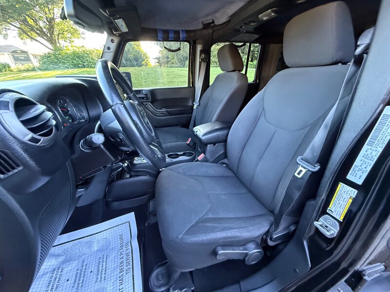 2015 Jeep Wrangler Unlimited Sport - Photo 12 - Portland, OR 97202