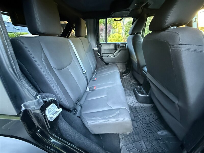 2015 Jeep Wrangler Unlimited Sport - Photo 15 - Portland, OR 97202