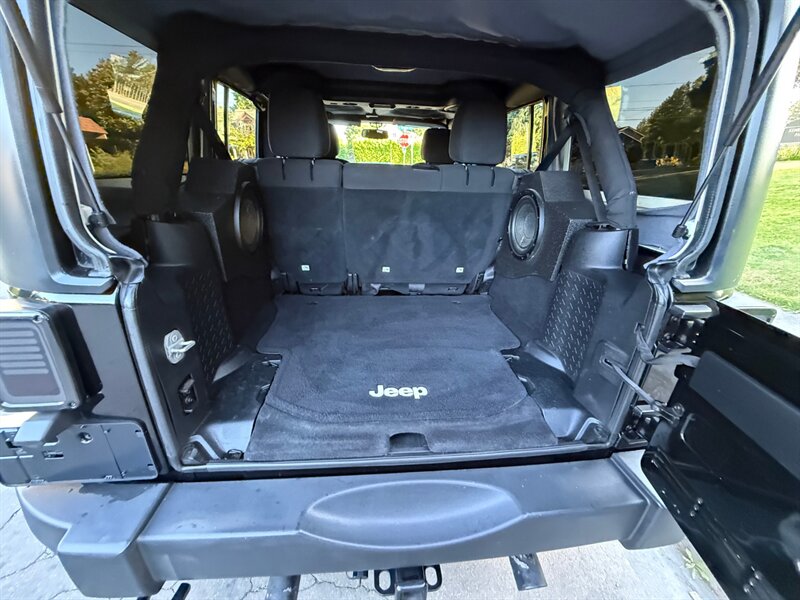 2015 Jeep Wrangler Unlimited Sport - Photo 8 - Portland, OR 97202