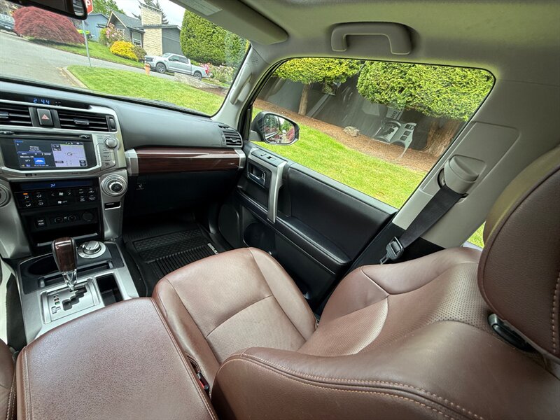 2018 Toyota 4Runner Limited - Photo 17 - Portland, OR 97202