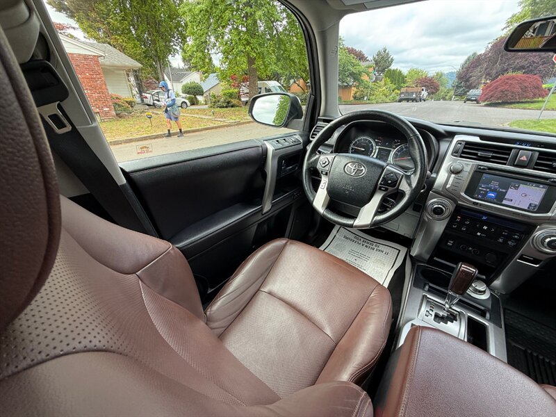 2018 Toyota 4Runner Limited - Photo 18 - Portland, OR 97202