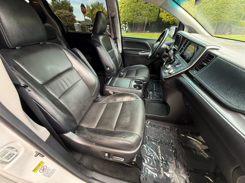 2016 Toyota Sienna SE 8-Passenger - Photo 10 - Portland, OR 97202