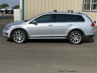 2017 Volkswagen Golf Alltrack TSI SEL 4Motion   - Photo 2 - Portland, OR 97202