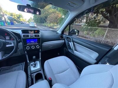 2017 Subaru Forester 2.5i   - Photo 19 - Portland, OR 97202