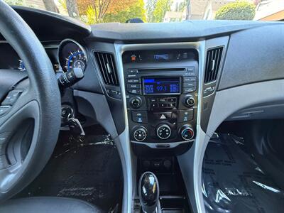 2014 Hyundai SONATA GLS   - Photo 15 - Portland, OR 97202