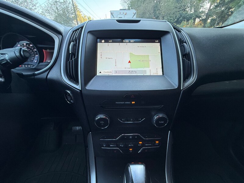 2016 Ford Edge SEL - Photo 17 - Portland, OR 97202