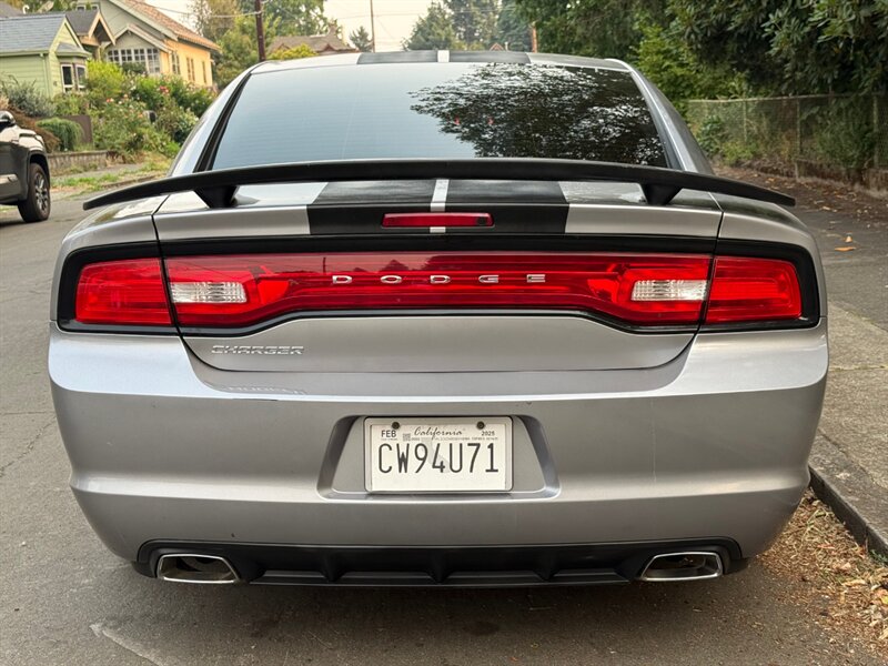 2014 Dodge Charger SE - Photo 5 - Portland, OR 97202