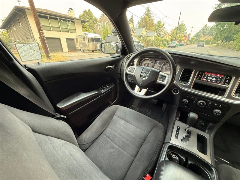 2014 Dodge Charger SE - Photo 16 - Portland, OR 97202