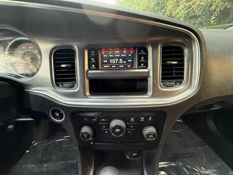 2014 Dodge Charger SE - Photo 14 - Portland, OR 97202