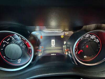 2016 Dodge Challenger SXT   - Photo 17 - Portland, OR 97202