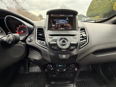 2015 Ford Fiesta ST   - Photo 15 - Portland, OR 97202