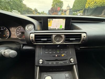 2015 Lexus IS 250   - Photo 15 - Portland, OR 97202