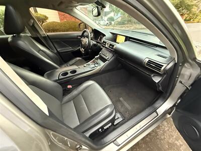 2015 Lexus IS 250   - Photo 9 - Portland, OR 97202