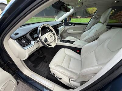 2018 Volvo XC60 T5 Momentum   - Photo 9 - Portland, OR 97202