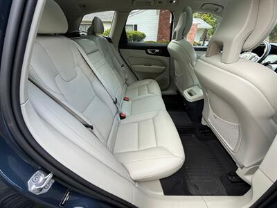 2018 Volvo XC60 T5 Momentum   - Photo 14 - Portland, OR 97202