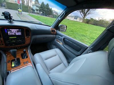 1998 Toyota Land Cruiser   - Photo 19 - Portland, OR 97202