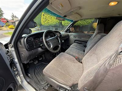 2001 Dodge Ram 2500 SLT 4dr Quad Cab SLT   - Photo 10 - Portland, OR 97202