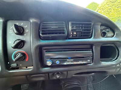 2001 Dodge Ram 2500 SLT 4dr Quad Cab SLT   - Photo 33 - Portland, OR 97202