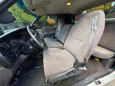 2001 Dodge Ram 2500 SLT 4dr Quad Cab SLT   - Photo 11 - Portland, OR 97202