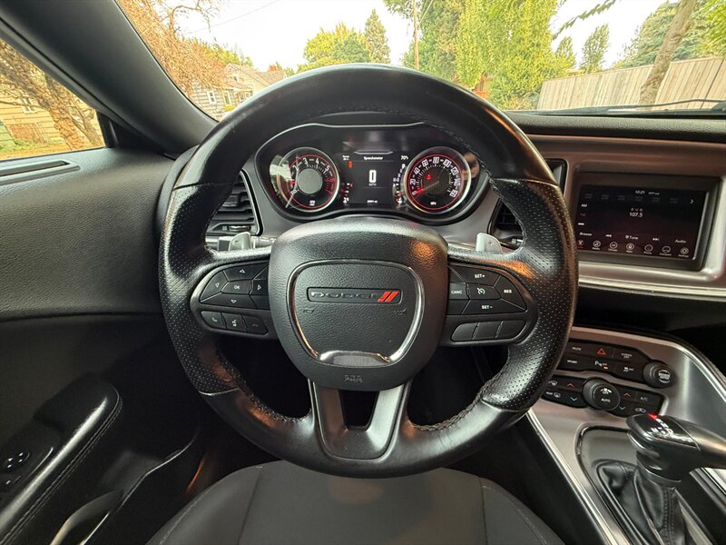 2022 Dodge Challenger R/T - Photo 19 - Portland, OR 97202