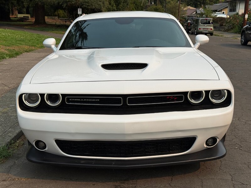 2022 Dodge Challenger R/T - Photo 4 - Portland, OR 97202