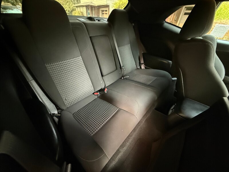2022 Dodge Challenger R/T - Photo 13 - Portland, OR 97202