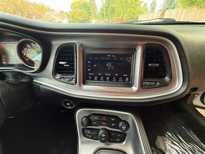 2022 Dodge Challenger R/T - Photo 16 - Portland, OR 97202