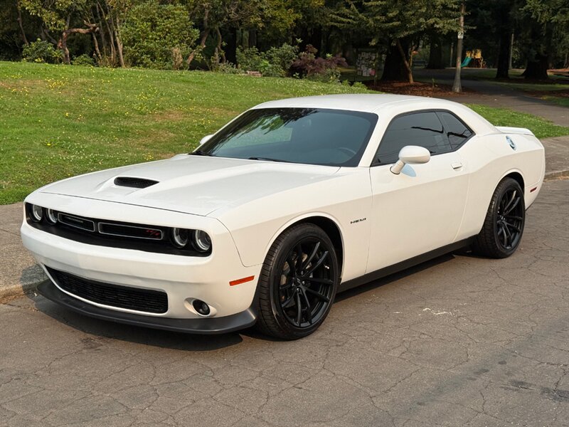 2022 Dodge Challenger R/T   - Photo 1 - Portland, OR 97202