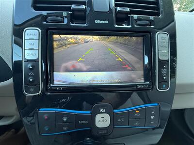 2011 Nissan LEAF SL - Photo 20 - Portland, OR 97202