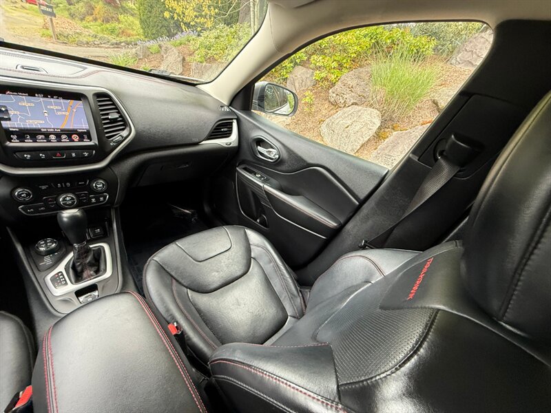 2015 Jeep Cherokee Trailhawk - Photo 19 - Portland, OR 97202