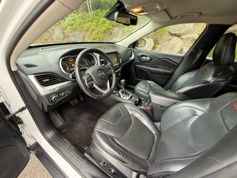 2015 Jeep Cherokee Trailhawk - Photo 10 - Portland, OR 97202