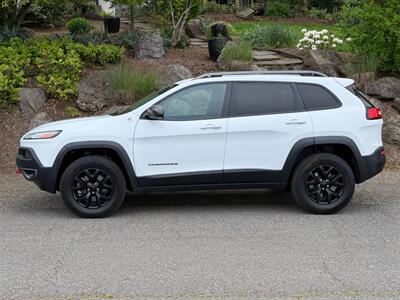 2015 Jeep Cherokee Trailhawk - Photo 2 - Portland, OR 97202