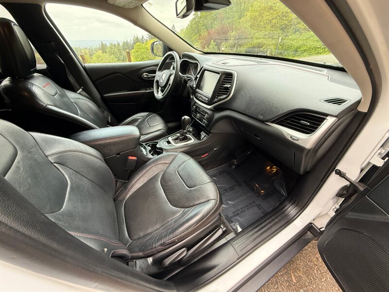 2015 Jeep Cherokee Trailhawk - Photo 12 - Portland, OR 97202