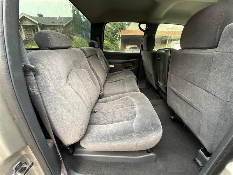 2002 Chevrolet Silverado 2500 - Photo 12 - Portland, OR 97202