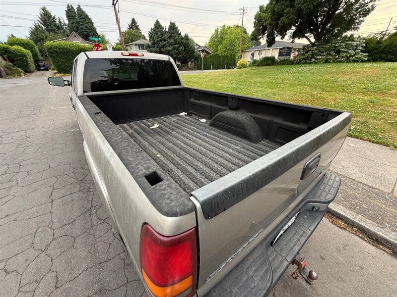 2002 Chevrolet Silverado 2500 - Photo 13 - Portland, OR 97202