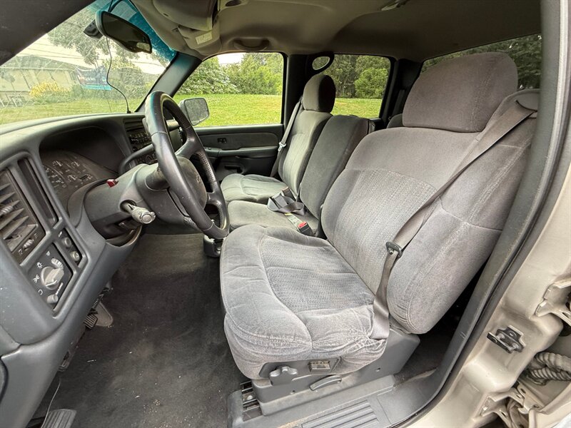 2002 Chevrolet Silverado 2500 - Photo 8 - Portland, OR 97202