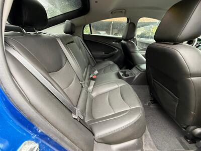 2018 Chevrolet Volt Premier   - Photo 11 - Portland, OR 97202